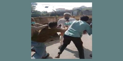 কুমিল্লায় মনোনয়ন ফরম কিনতে এসে হামলার শিকার স্বতন্ত্র প্রার্থী
